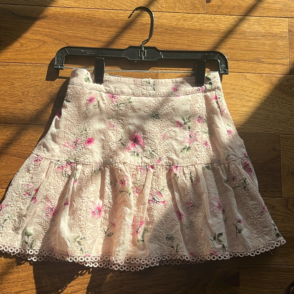 Forever 21 xs pink floral skirt